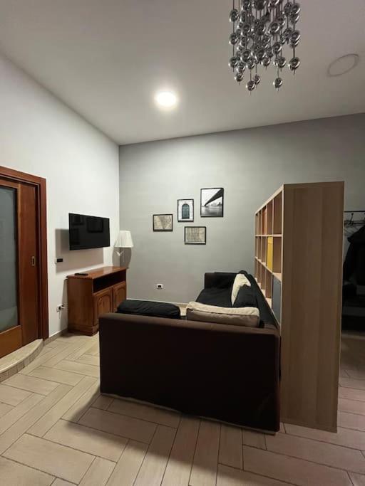 Napoli'S Little Bridges Guest House Bagian luar foto